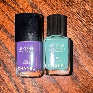 CHANEL Le Vernis Duo in Lavender & Seafoam Green